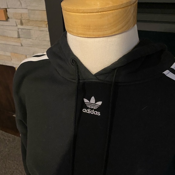 adidas cropped hoodie - Picture 2 of 5